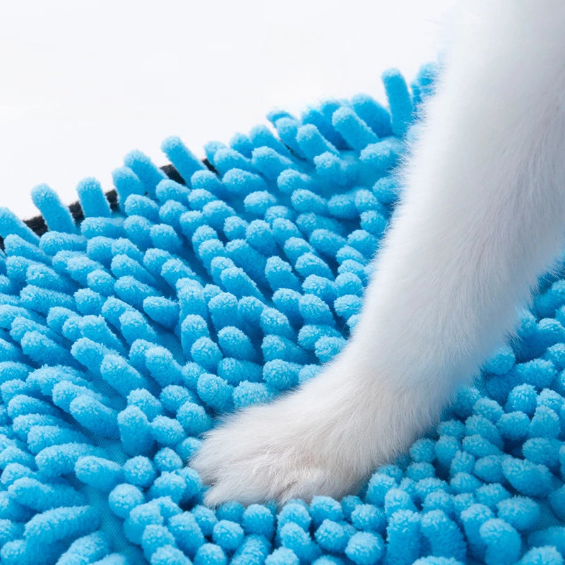 Ultra Absorbent Quick Drying Microfiber Pet Bath Towel With Hand Pockets